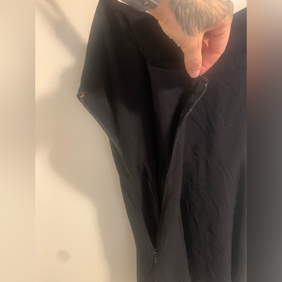 Aritzia Talula Black Flowy Mini Dress – Size 6 - Picture 5 of 8